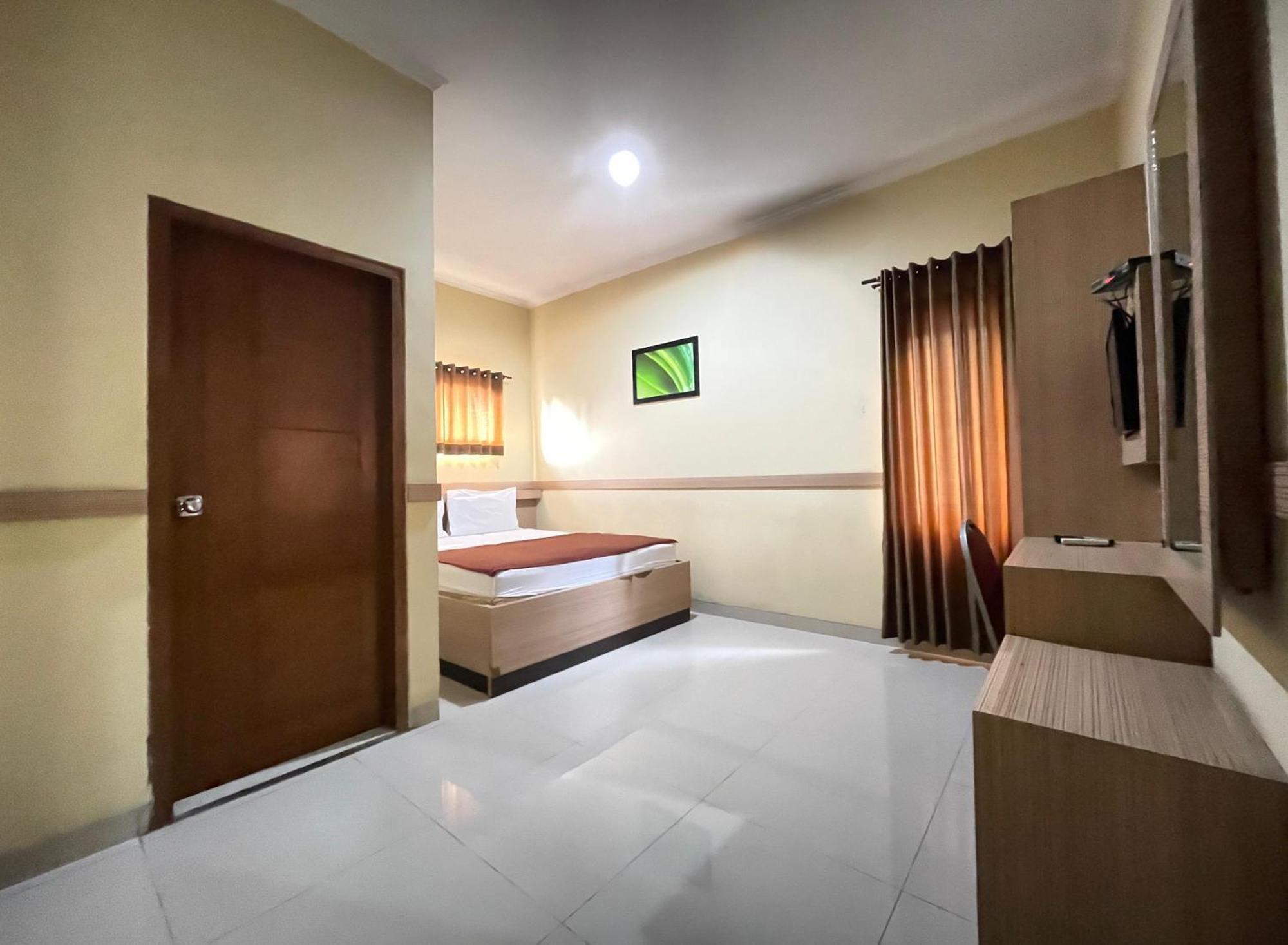 Hotel Cemara Hijau Bandung Exterior foto