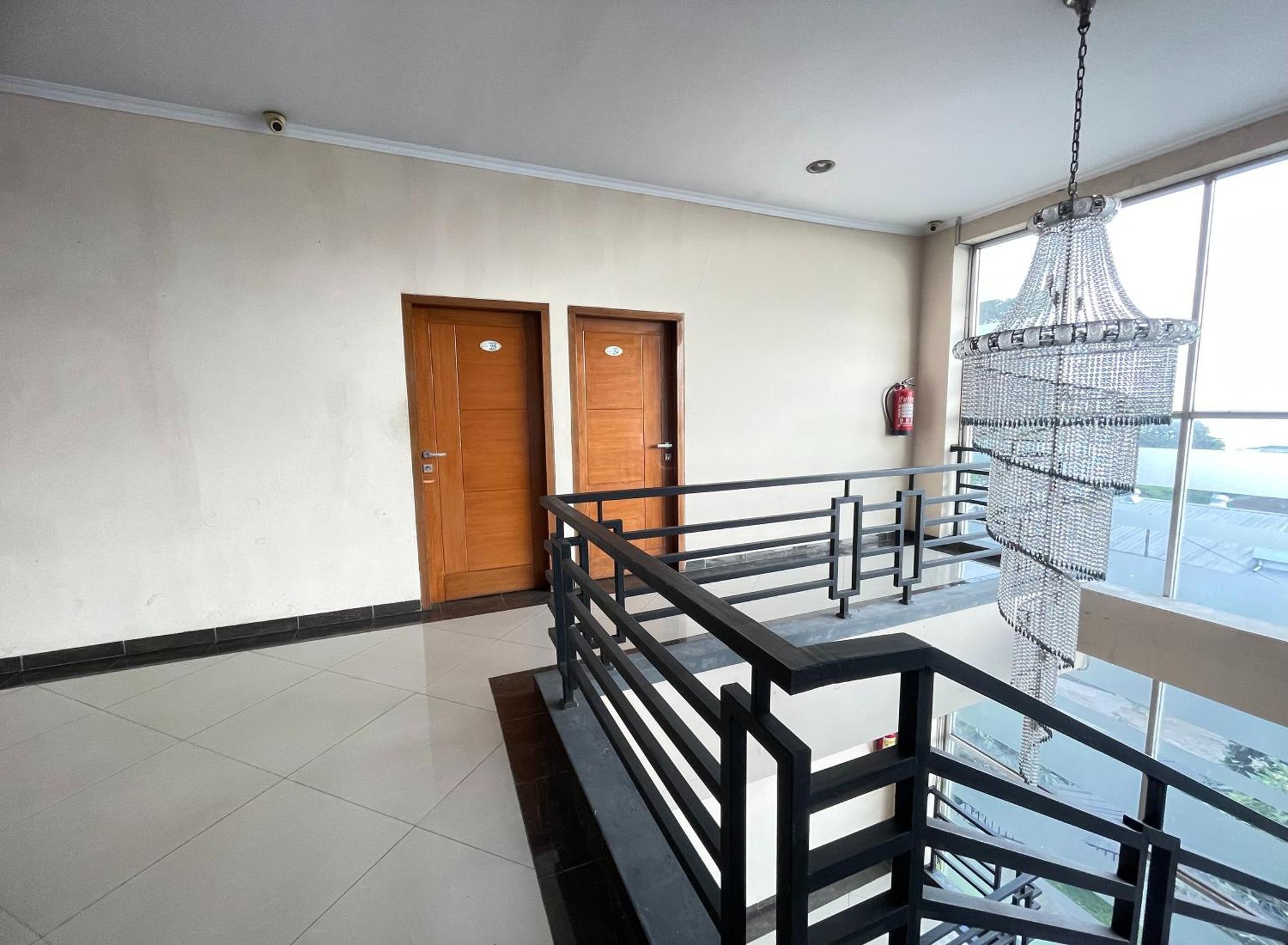 Hotel Cemara Hijau Bandung Exterior foto