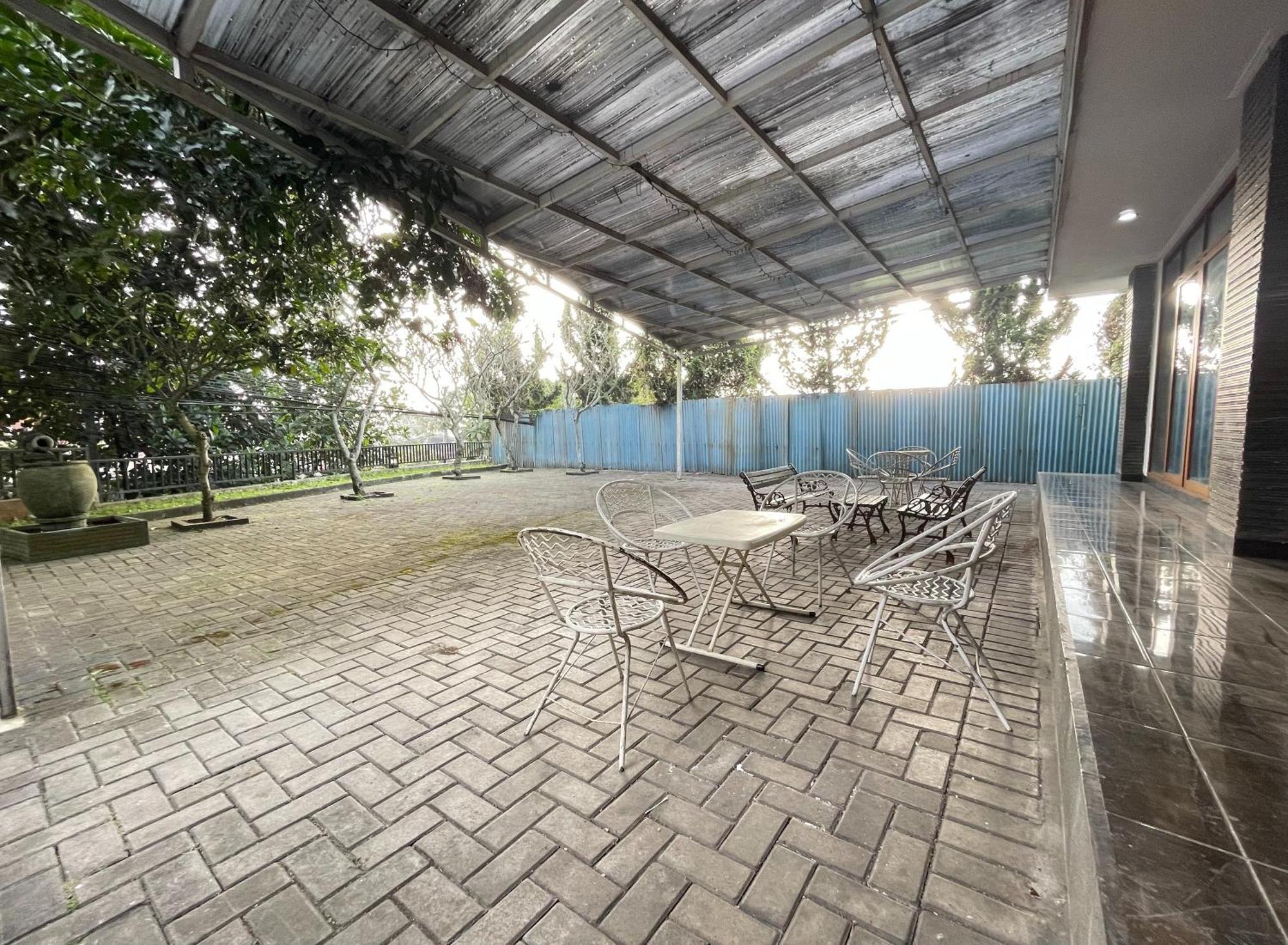Hotel Cemara Hijau Bandung Exterior foto